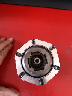 NISSAN NP300 4X4 AUTO LOCKING HUBS IN STOCK FOR SALE.