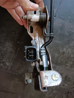 Nissan Np300 Yd25 Acc Pedal Complete With Sensor In Stock For Sale.