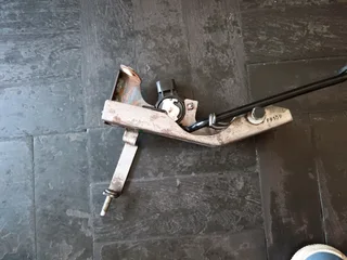 NISSAN NP300 YD25 ACC PEDAL COMPLETE WITH SENSOR IN STOCK FOR SALE.