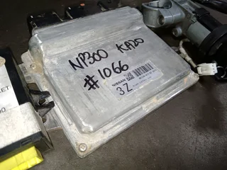 NISSAN NP300 KA20 LOCKSET IN STOCK FOR SALE. WITH COMPUTER BOX