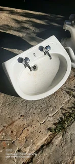 Basin with COBRA TAPS