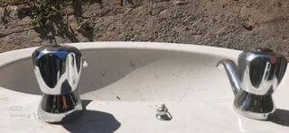 Basin with COBRA TAPS