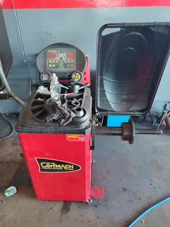 Workshop contents-tyre fitment