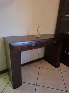 Shelves and entrace table