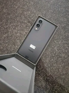 Samsung S25 Edge 256g BRAND NEW - CellSA