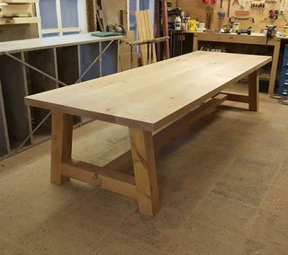 How to Select a Dining Table That Fits Your Lifestyle&#34;