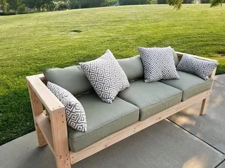 Guide to Buying Quality Pallet Chairs in South Africa