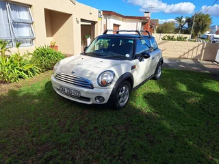 2009 Mini Cooper Hatchback