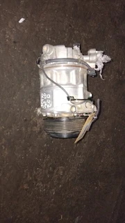 Defender 110 D 240 SE Used Aircon Pump