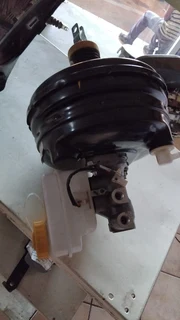 Mahindra 2.2 L S6 D140 103KW Used Brake Booster + Master Cylinder