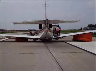 Air jack for swamps and beaches