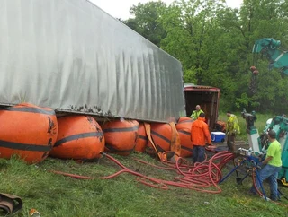 Towing &amp; Recovery lifting air bags