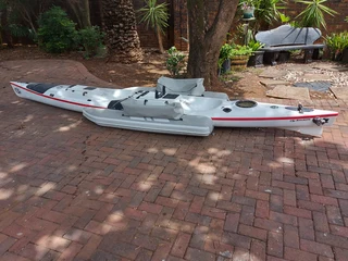 Flotation &amp; buoyancy pontoons for water craft &amp; canoes