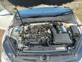 * Golf VII (7) GTI DSG 2.0 TSI Auto Full House Paddle Shift Bluetooth USB