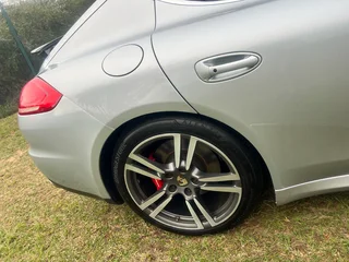 * Porsche Panamera TURBO S 4.8 V8 Auto Immaculate Full House