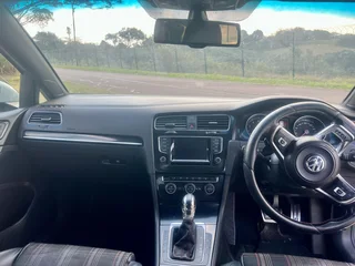 * Golf VII (7) GTI DSG 2.0 TSI Auto Full House Paddle Shift Bluetooth USB