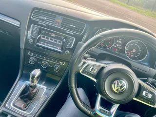 * Golf VII (7) GTI DSG 2.0 TSI Auto Full House Paddle Shift Bluetooth USB