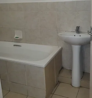 2 bedroom townhouse Glenmore