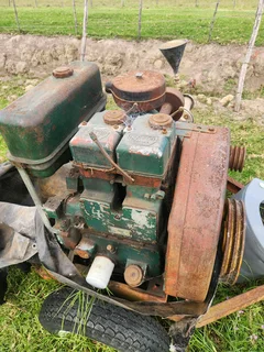 16horsepower lister with pump on trailer