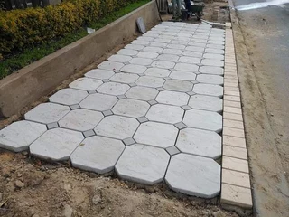 Paving and TAR DRIVEWAYS