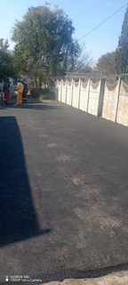 Tar driveways, parking and patches