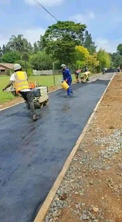 Smooth Asphalt driveways and Parkings