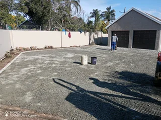 Tar driveways, parking&#39;s, resurfacing and more