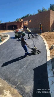 Tar driveways, parking&#39;s, resurfacing, patches, Roads, carports and more