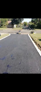 Tar driveways, parking&#39;s, resurfacing and more