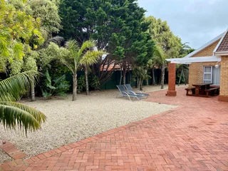 Single Room Available in Summerstrand Student House for 2026