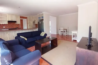 Single Room Available in Summerstrand Student House for 2026