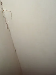 Flat to Share at Russell Str