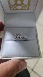Diamond ring
