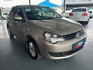 2015 Volkswagen Polo 1.4 sedan  automatic