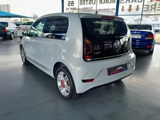 2017 Volkswagen Up! 5 Door 1.0 Beat