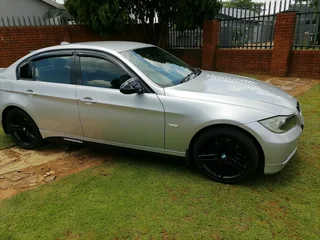 2008 BMW323i e90 fullhouse 6cylinder power