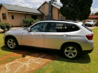 2011 BMWX1 SDRIVE1.8 F/house sunroof sparekey mfs