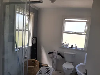 Neat 1 bedroom flat in West Beach