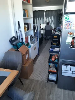 Neat 1 bedroom flat in West Beach