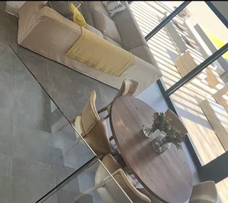 Round Dining Room Table