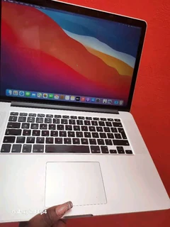 MacBook Pro 15inch 2014 Core i7 Quad Core 256gb SSD 16gb Ram