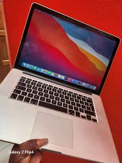 MacBook Pro 15inch 2014 Core i7 Quad Core 256gb SSD 16gb Ram