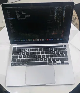 MacBook Pro m1 8gig ram