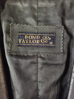 Ladies Black Genuine Leather Jacket