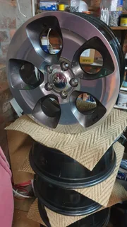 Jeep Wrangler Rims and Tyres