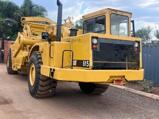 Caterpillar 615 Self elevating Belly scrapers