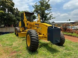 Komatsu GD 650, GD 555 and Gd 530 graders
