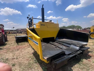 Betelli BB670 17 ton Paver