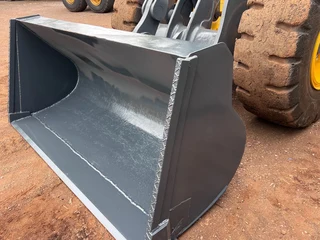 Volvo L60E front end loader