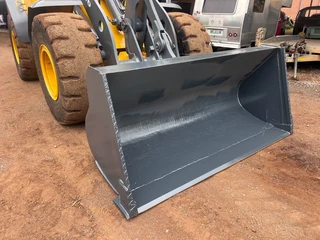 Volvo L60E front end loader